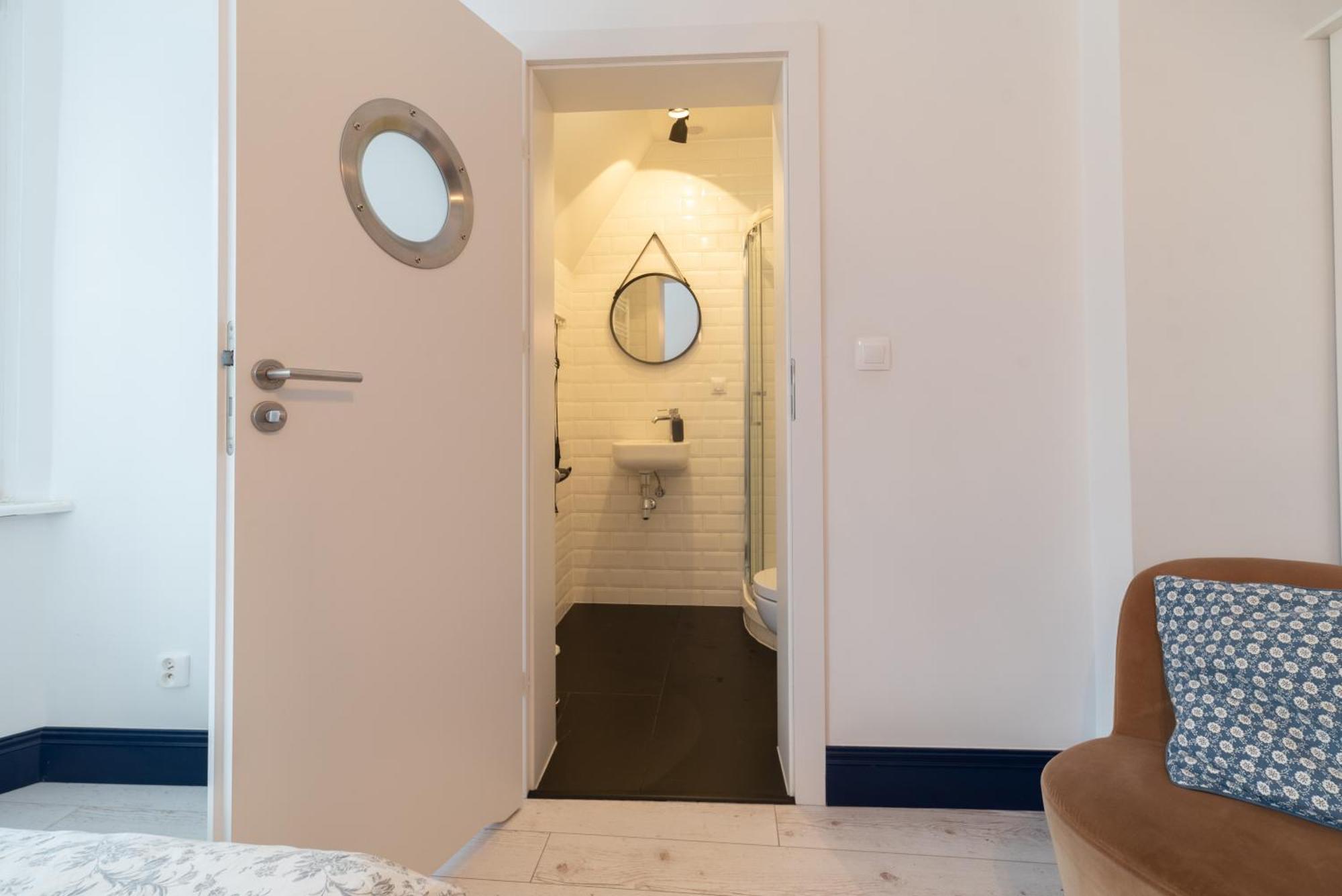 Apartment Shower